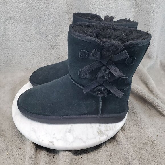 Ugg Shoes Girls 5 Black Suede Shearling Koolaburra Victoria Short Boots *Read* - Picture 1 of 11